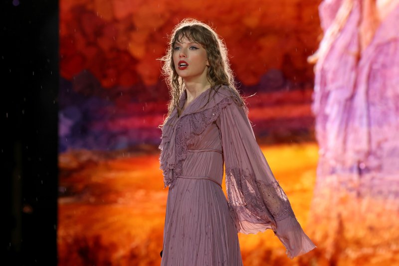 Taylor Swift — May 7 - Nashville, Tennessee — photo 5