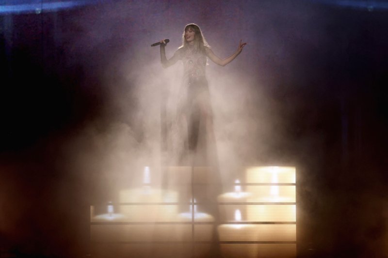 Taylor Swift — May 7 - Nashville, Tennessee — photo 11