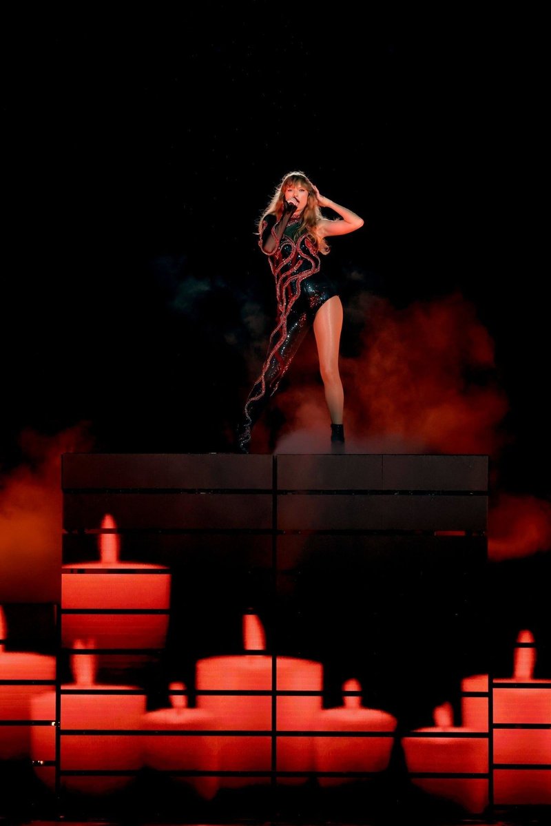 Taylor Swift — May 7 - Nashville, Tennessee — photo 13