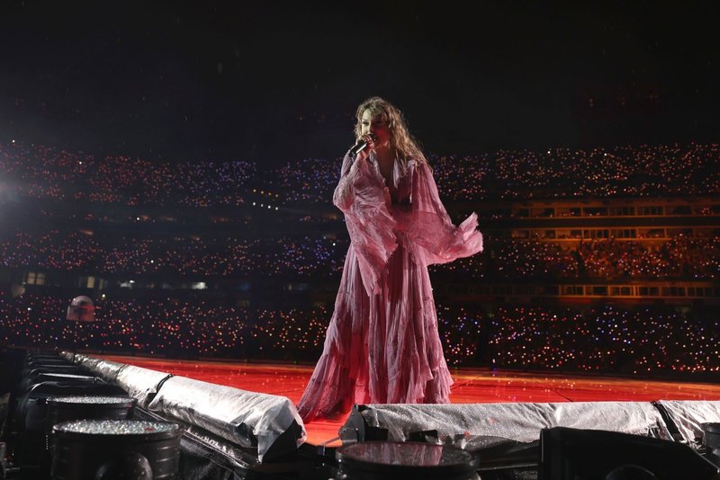 Taylor Swift — May 7 - Nashville, Tennessee — photo 28
