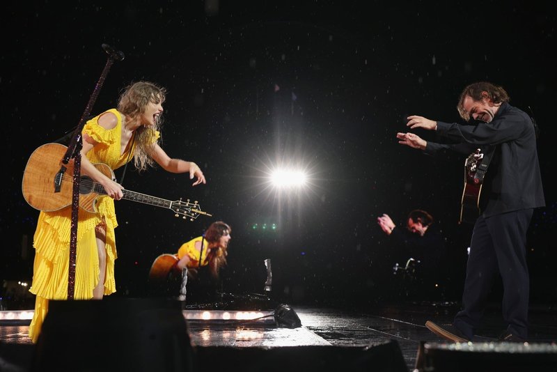 Taylor Swift — May 7 - Nashville, Tennessee — photo 39