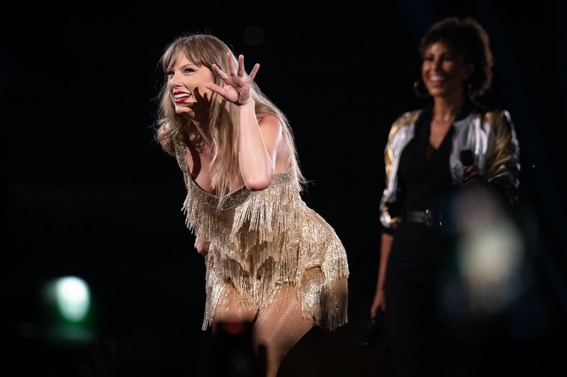 Taylor Swift — November 11 - Buenos Aires, Argentina — photo 4