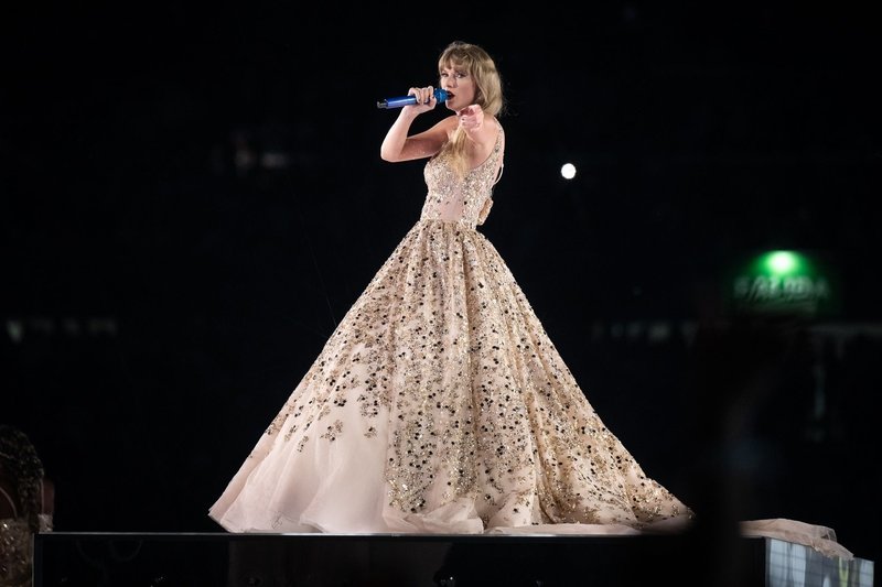 Taylor Swift — November 11 - Buenos Aires, Argentina — photo 9