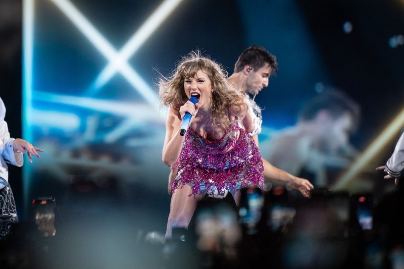 Taylor Swift — November 11 - Buenos Aires, Argentina — photo 16
