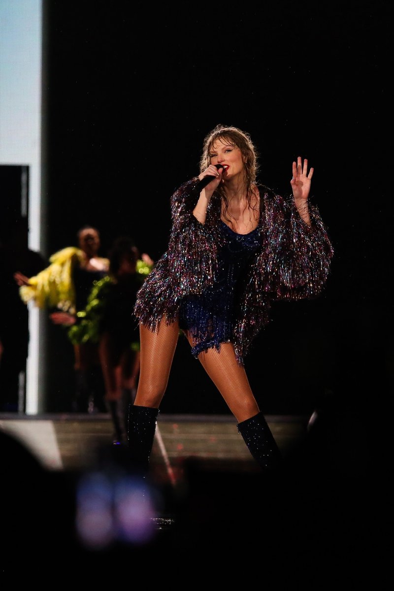 Taylor Swift — November 19 - Rio de Janeiro, Brazil — photo 72