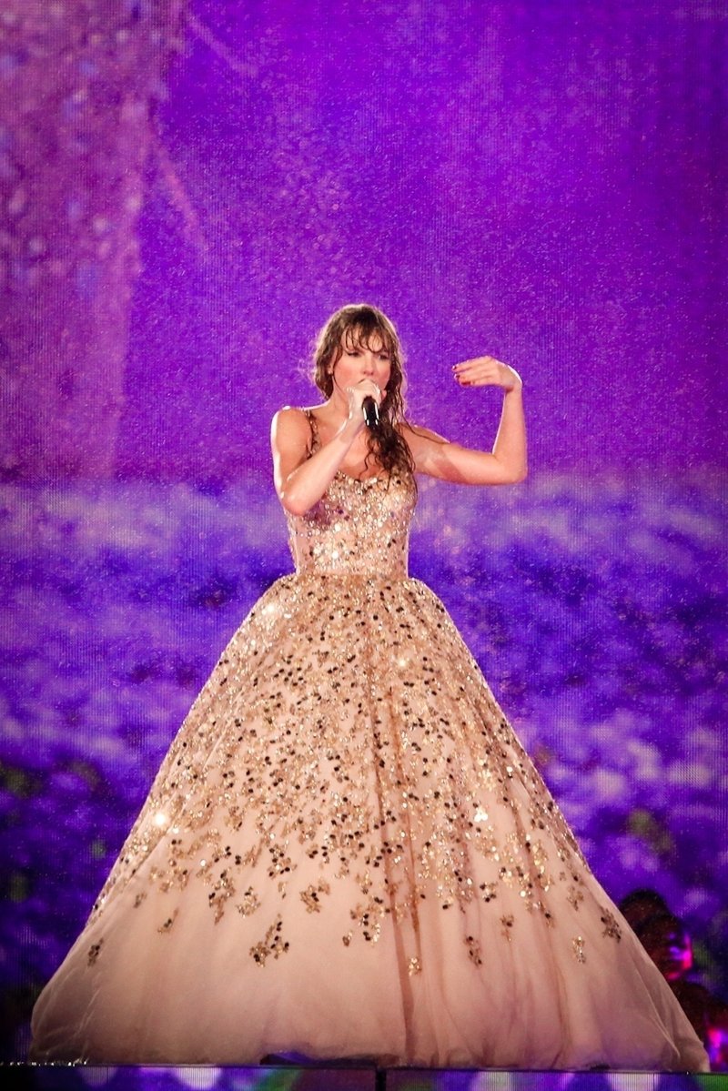 Taylor Swift — November 19 - Rio de Janeiro, Brazil — photo 85