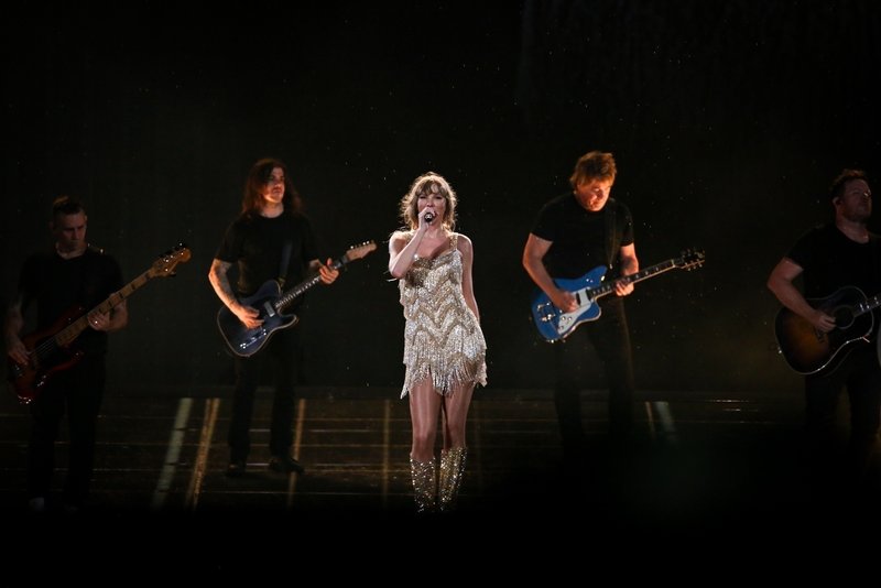 Taylor Swift — November 19 - Rio de Janeiro, Brazil — photo 121