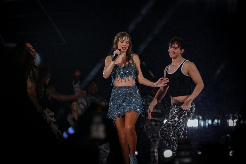 Taylor Swift — November 19 - Rio de Janeiro, Brazil — photo 130