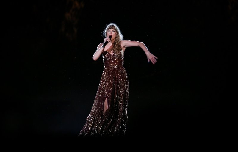 Taylor Swift — November 19 - Rio de Janeiro, Brazil — photo 138