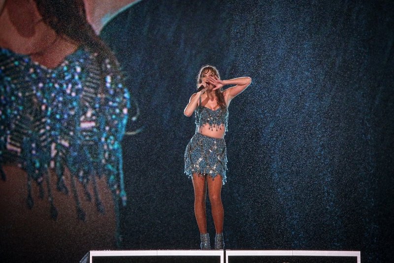 Taylor Swift — November 19 - Rio de Janeiro, Brazil — photo 152