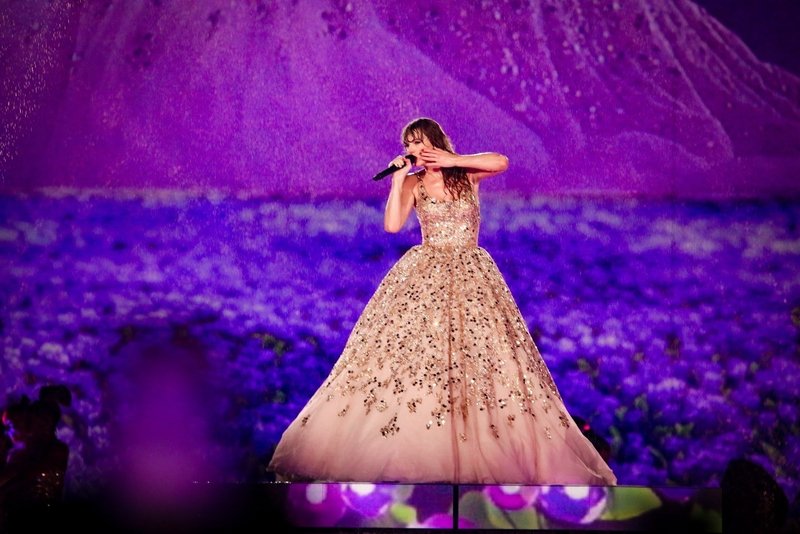 Taylor Swift — November 19 - Rio de Janeiro, Brazil — photo 160