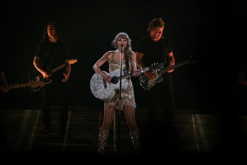 Taylor Swift — November 19 - Rio de Janeiro, Brazil — photo 162