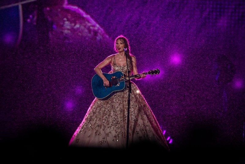 Taylor Swift — November 19 - Rio de Janeiro, Brazil — photo 168
