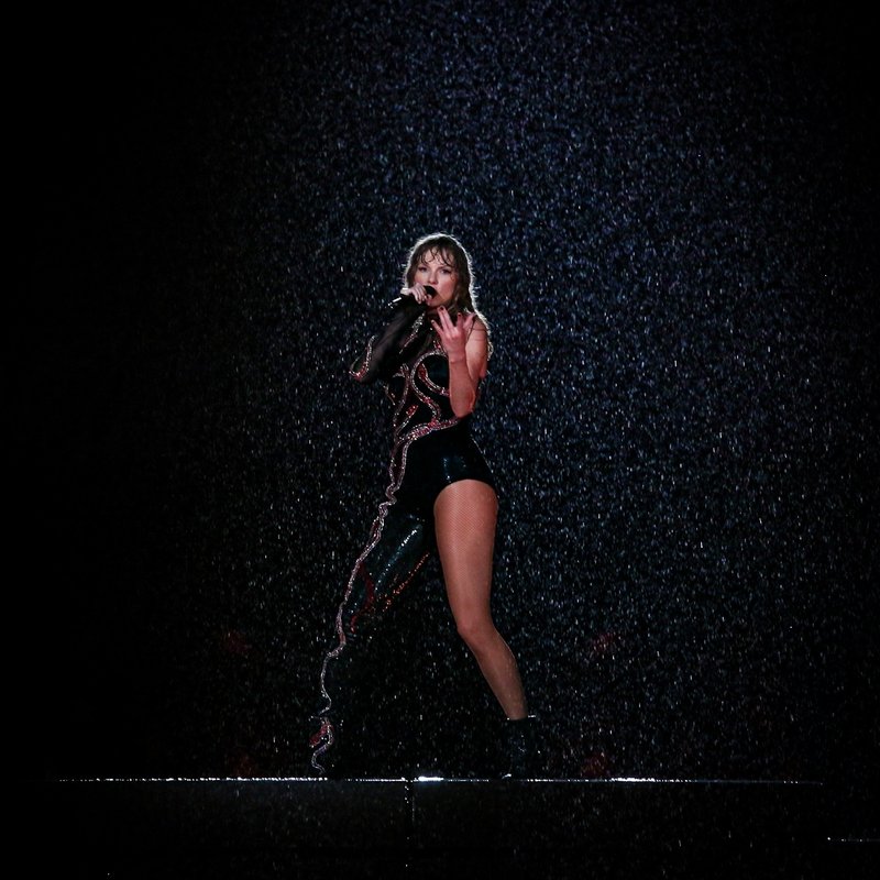 Taylor Swift — November 19 - Rio de Janeiro, Brazil — photo 199