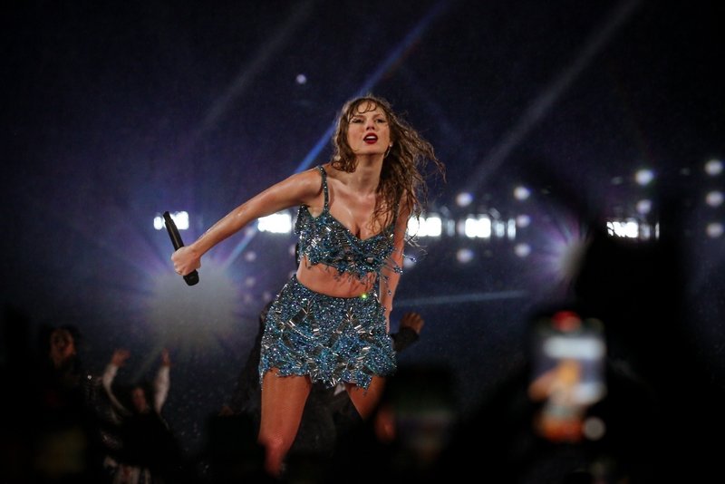 Taylor Swift — November 19 - Rio de Janeiro, Brazil — photo 203