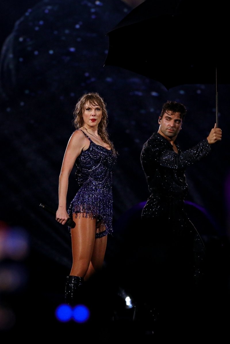 Taylor Swift — November 19 - Rio de Janeiro, Brazil — photo 295