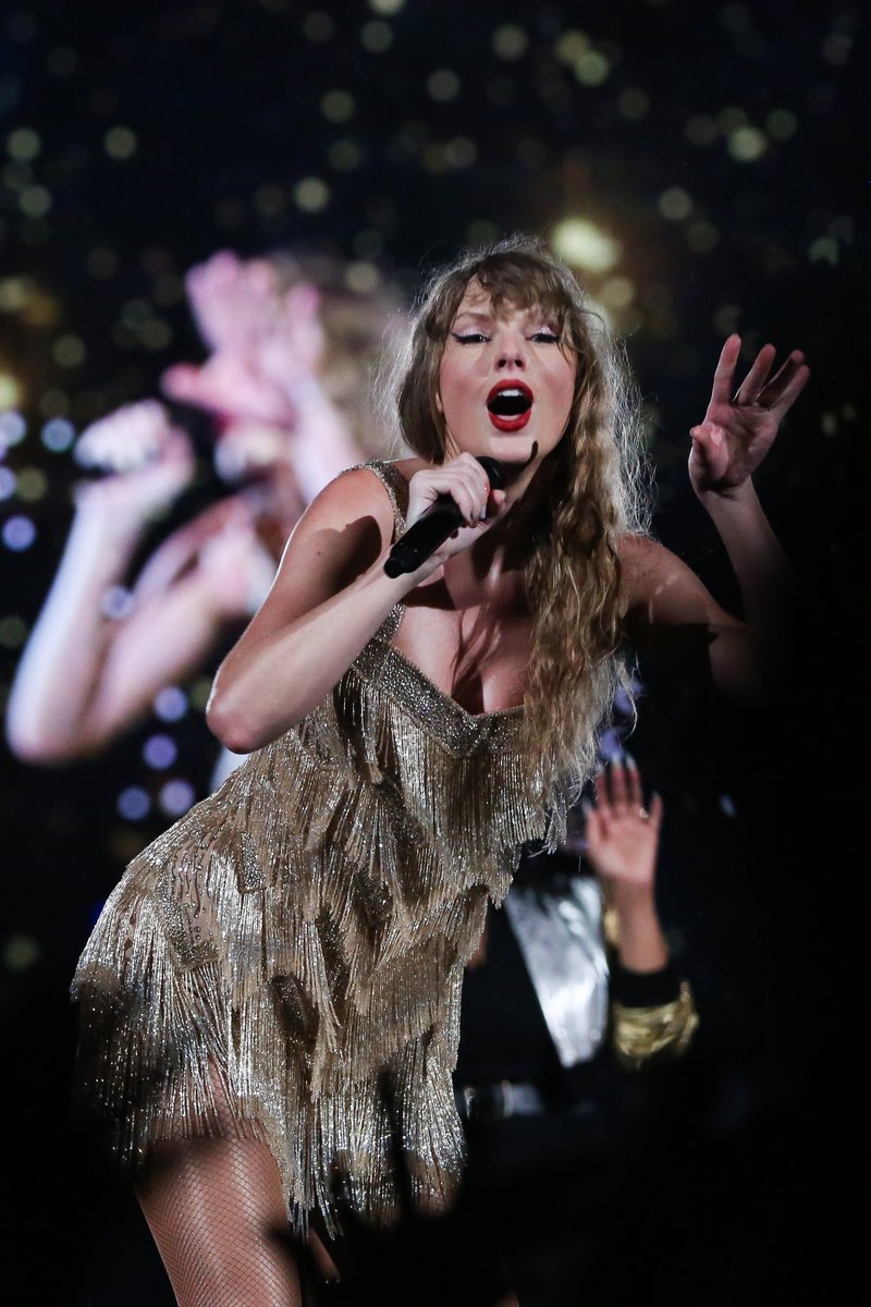 Taylor Swift — November 19 - Rio de Janeiro, Brazil — photo 320