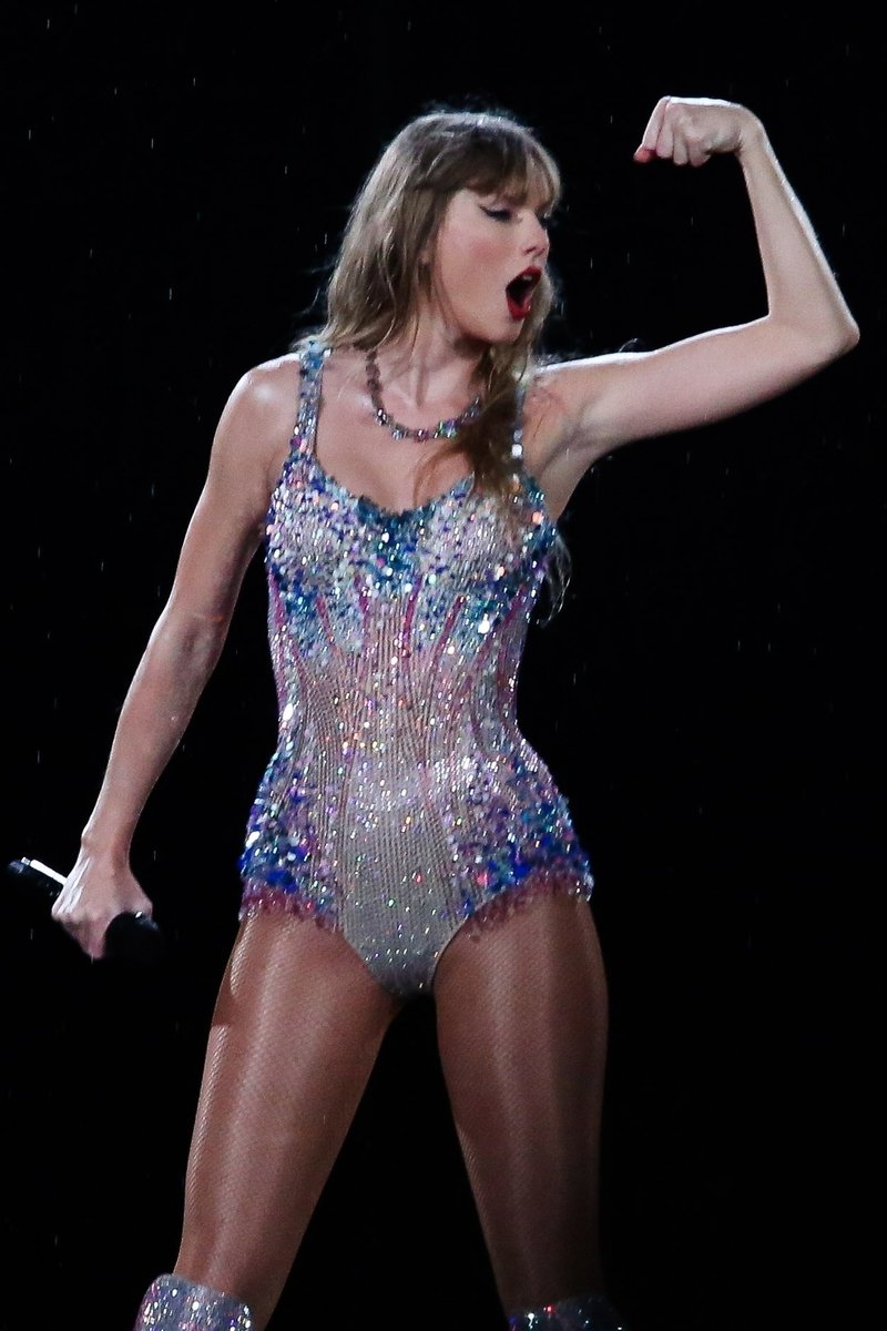 Taylor Swift — November 19 - Rio de Janeiro, Brazil — photo 363
