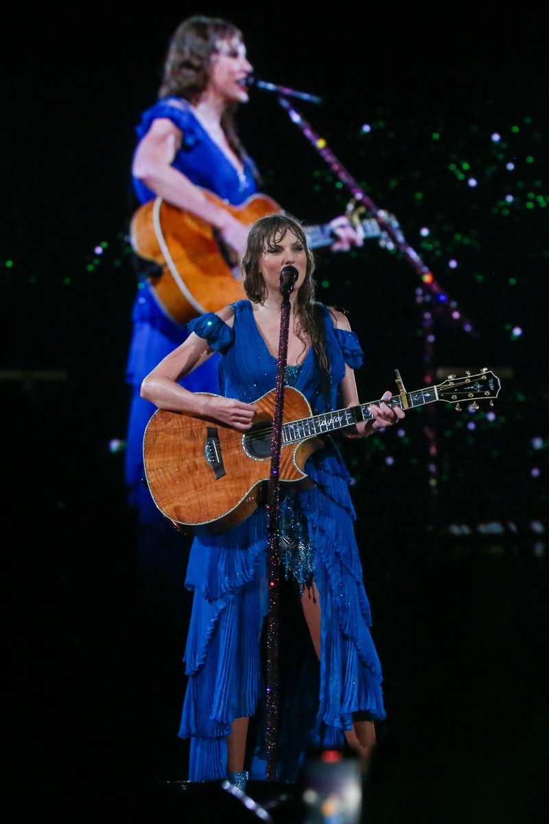 Taylor Swift — November 19 - Rio de Janeiro, Brazil — photo 437