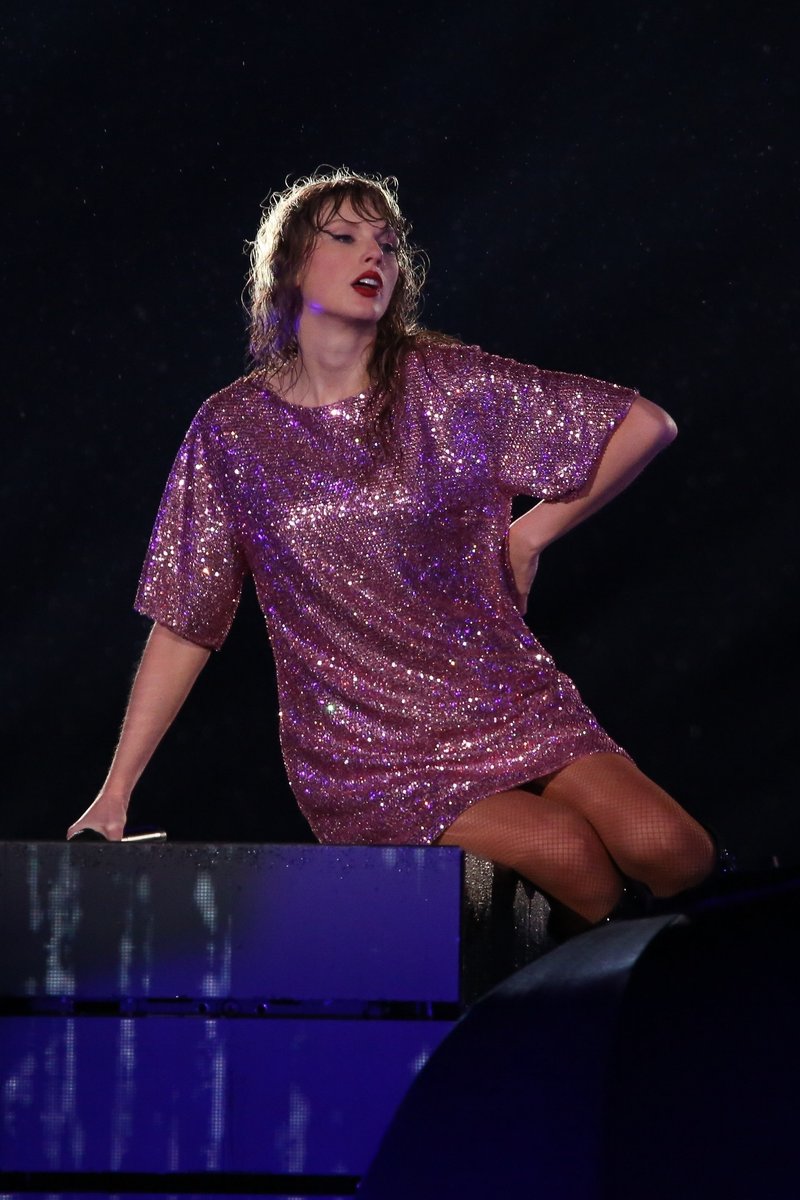Taylor Swift — November 19 - Rio de Janeiro, Brazil — photo 448