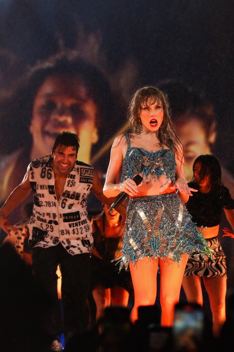 Taylor Swift — November 19 - Rio de Janeiro, Brazil — photo 455