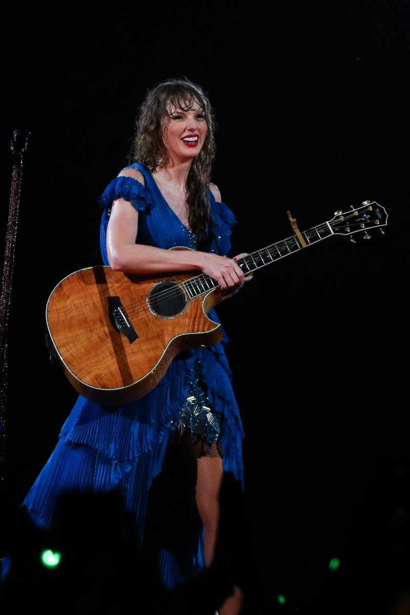 Taylor Swift — November 19 - Rio de Janeiro, Brazil — photo 460