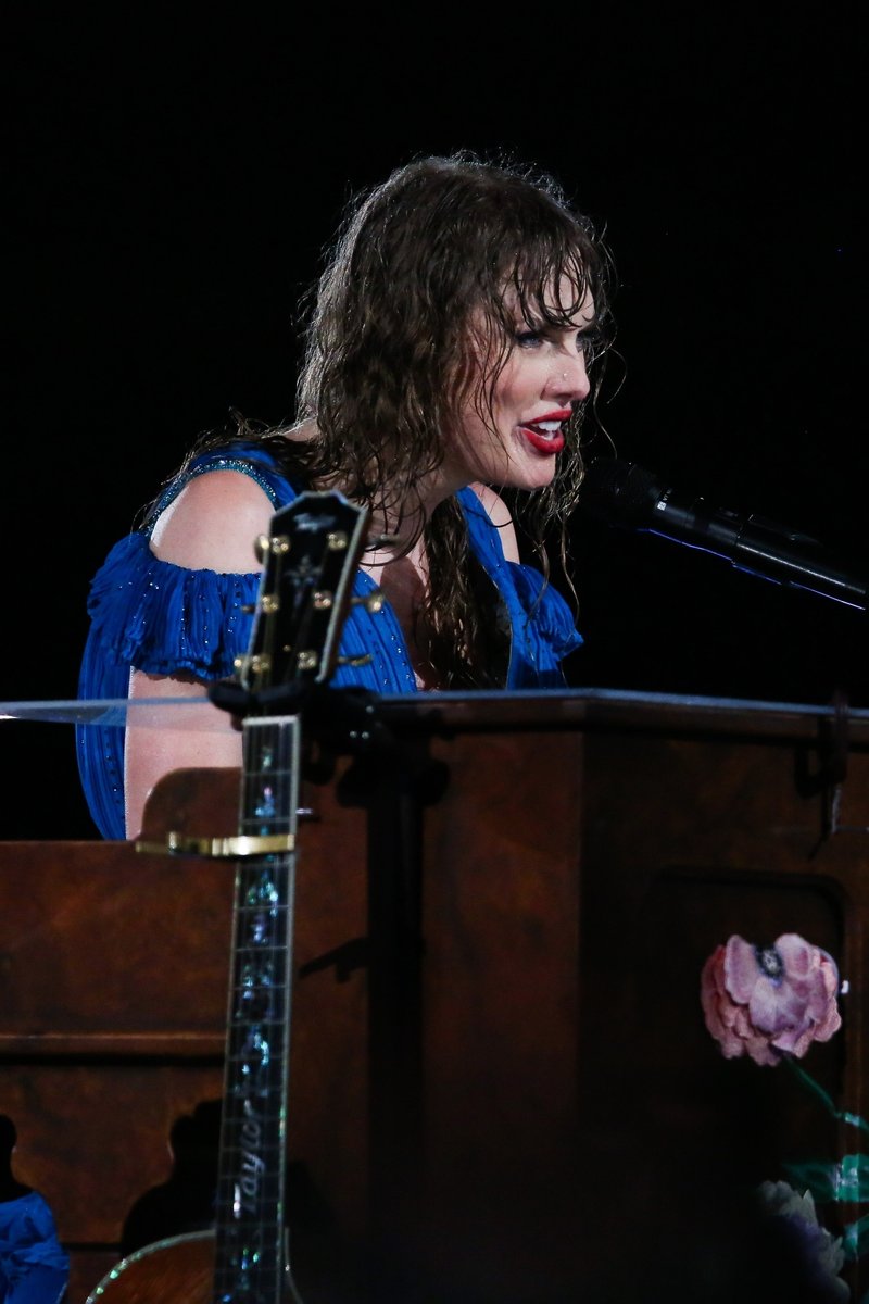 Taylor Swift — November 19 - Rio de Janeiro, Brazil — photo 484