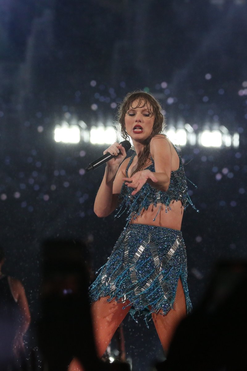 Taylor Swift — November 19 - Rio de Janeiro, Brazil — photo 537