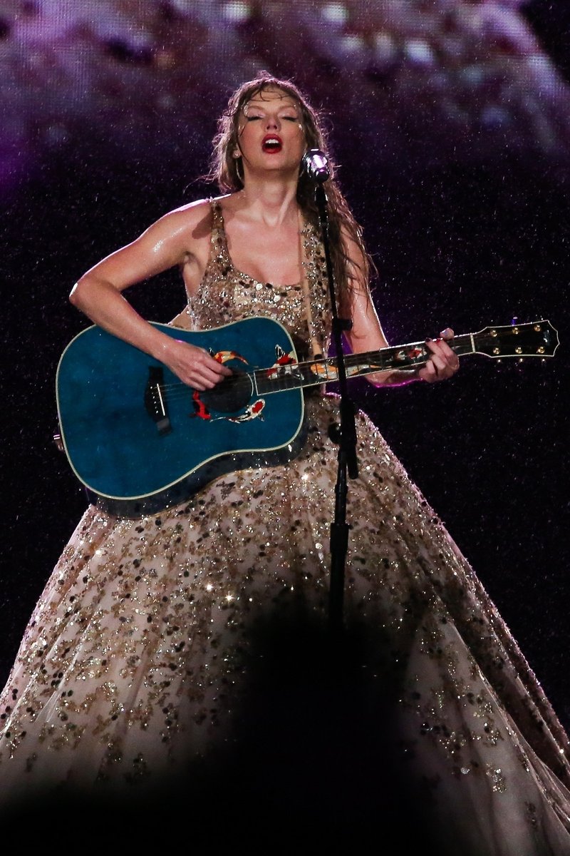 Taylor Swift — November 19 - Rio de Janeiro, Brazil — photo 547