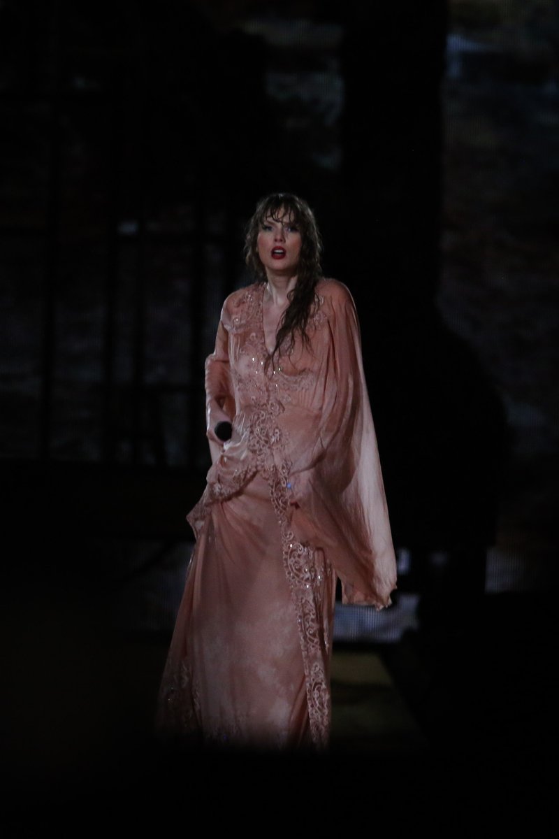 Taylor Swift — November 19 - Rio de Janeiro, Brazil — photo 553