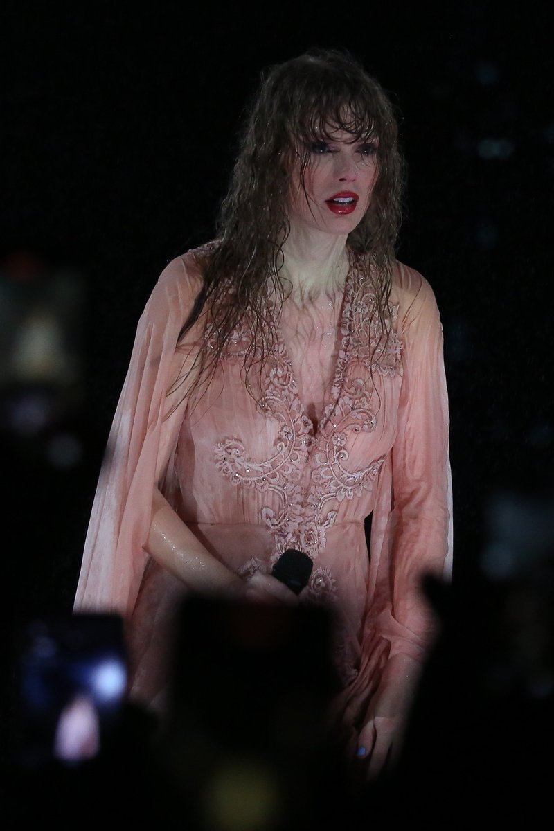 Taylor Swift — November 19 - Rio de Janeiro, Brazil — photo 568