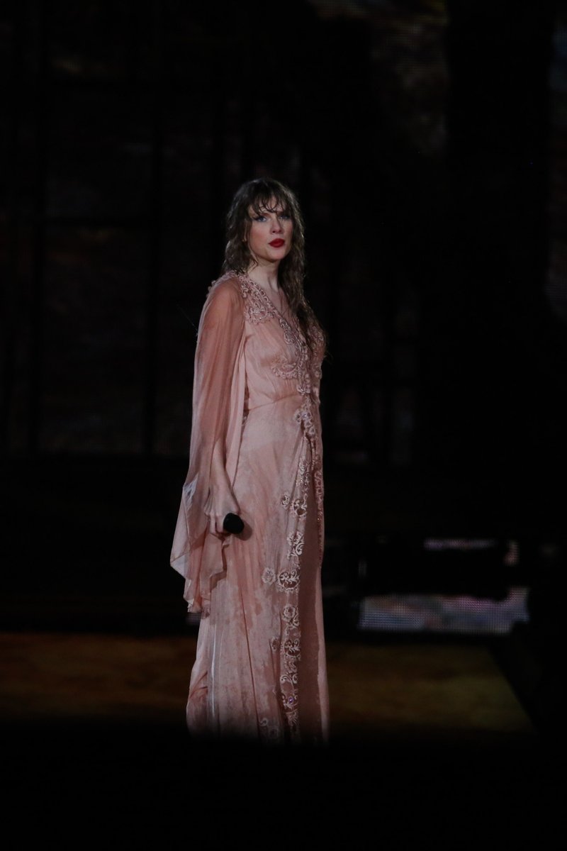 Taylor Swift — November 19 - Rio de Janeiro, Brazil — photo 586