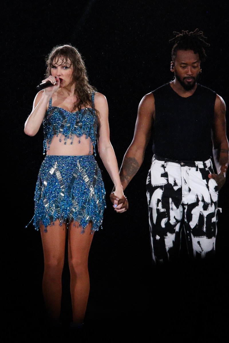 Taylor Swift — November 19 - Rio de Janeiro, Brazil — photo 622