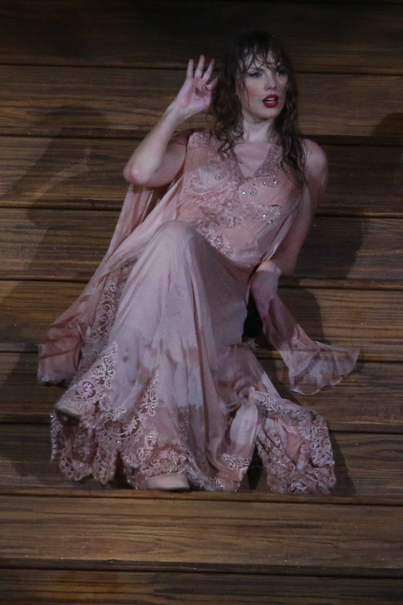 Taylor Swift — November 19 - Rio de Janeiro, Brazil — photo 624