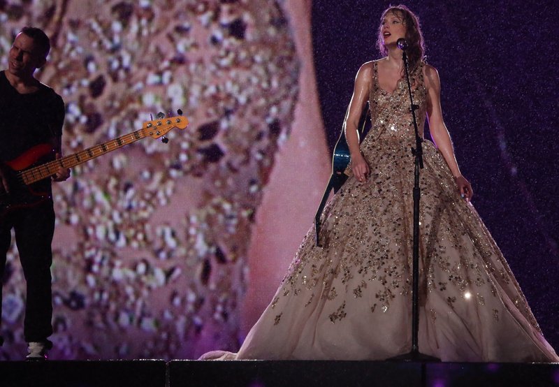 Taylor Swift — November 19 - Rio de Janeiro, Brazil — photo 630