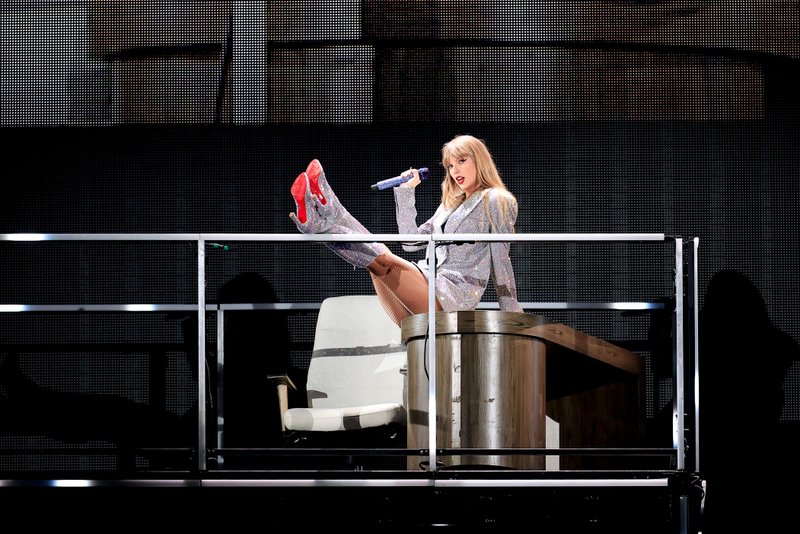 Taylor Swift — November 24 - São Paulo, Brazil — photo 8