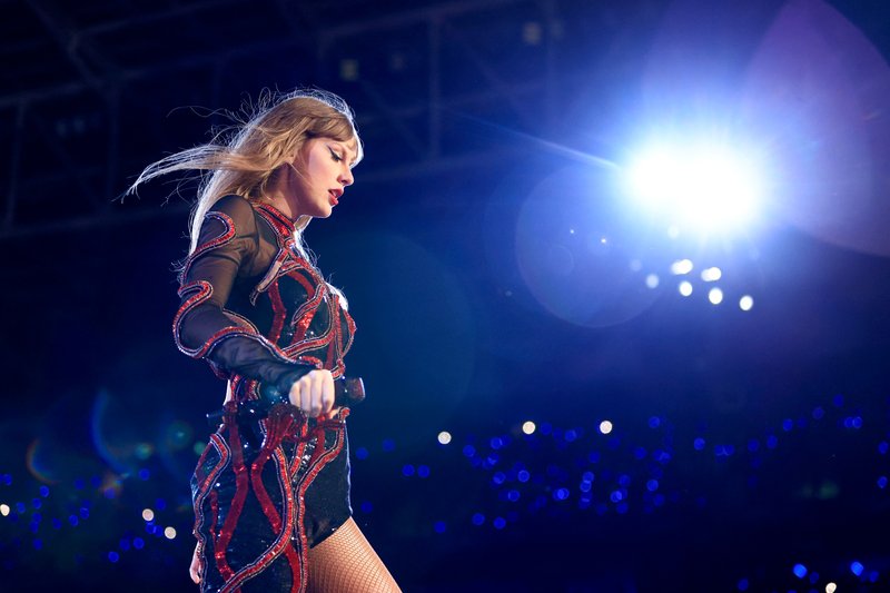 Taylor Swift — November 24 - São Paulo, Brazil — photo 13