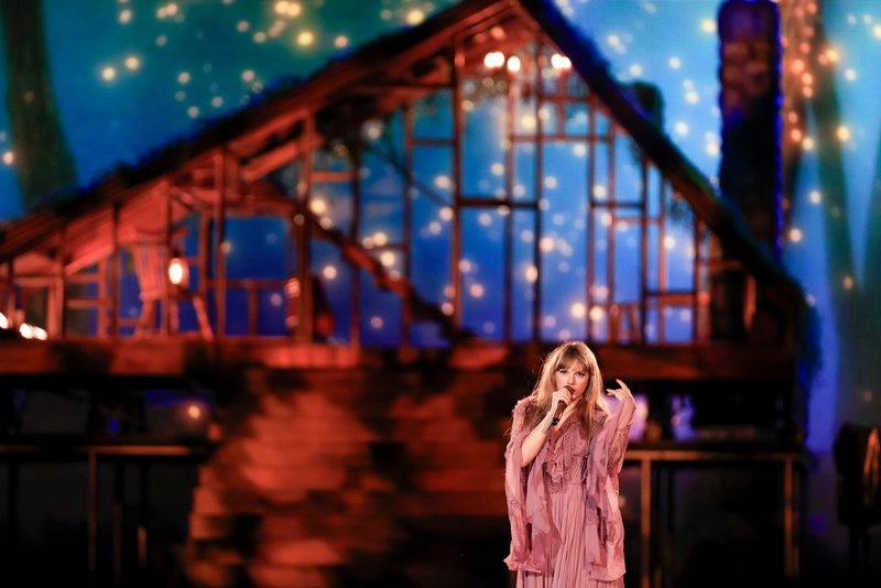 Taylor Swift — November 24 - São Paulo, Brazil — photo 20