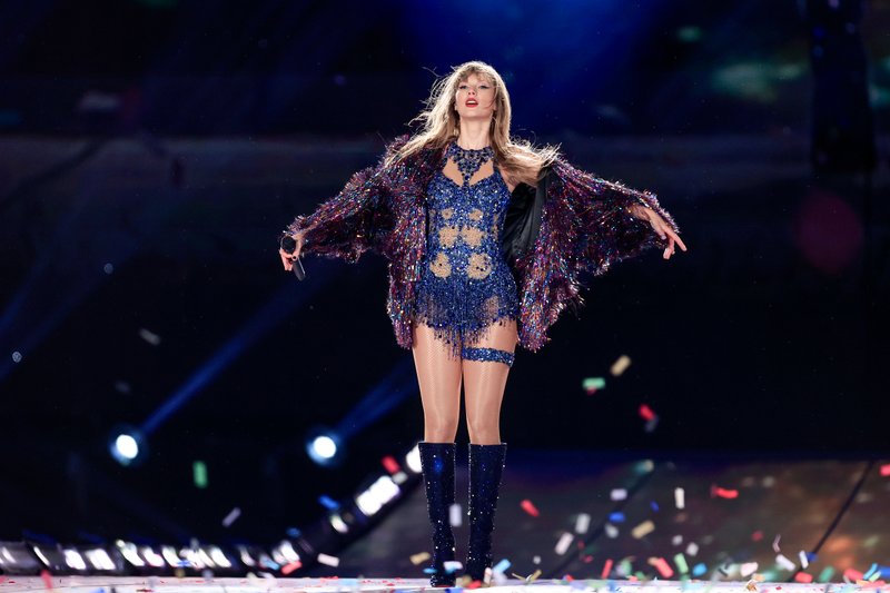 Taylor Swift — November 24 - São Paulo, Brazil — photo 22