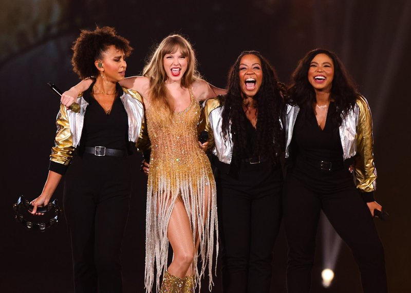 Taylor Swift — November 26 - São Paulo, Brazil — photo 13