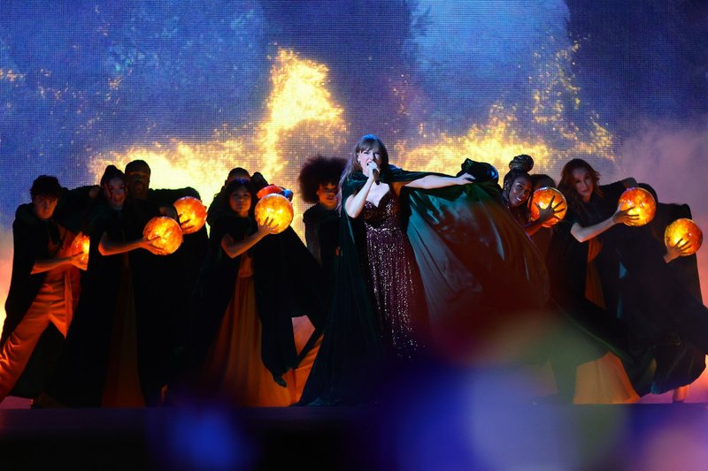 Taylor Swift — November 26 - São Paulo, Brazil — photo 14