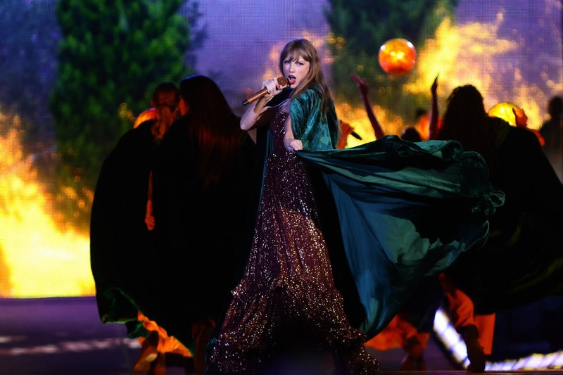 Taylor Swift — November 26 - São Paulo, Brazil — photo 19