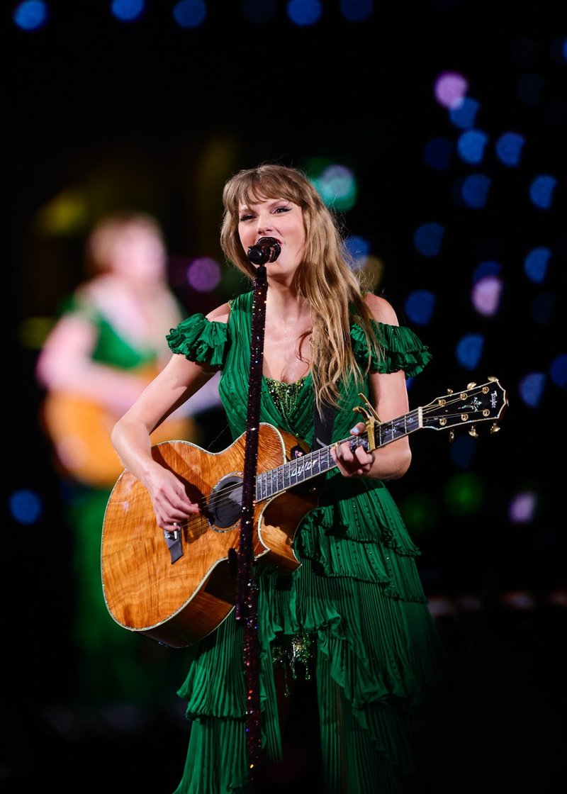 Taylor Swift — November 26 - São Paulo, Brazil — photo 28