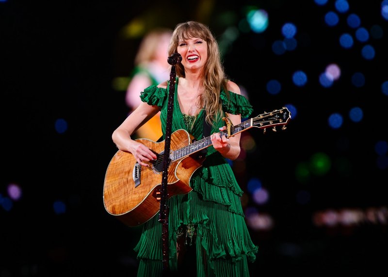 Taylor Swift — November 26 - São Paulo, Brazil — photo 30