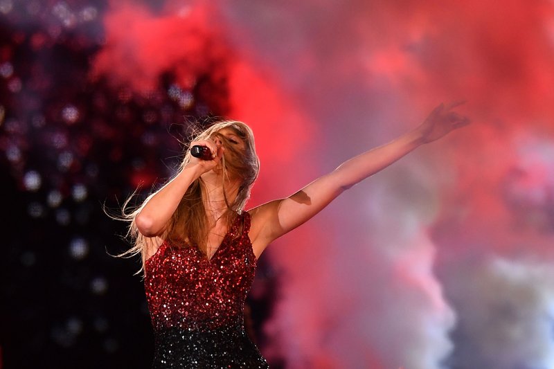 Taylor Swift — November 9 - Buenos Aires, Argentina — photo 35