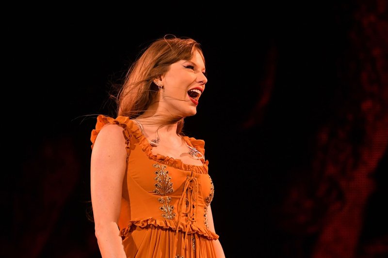 Taylor Swift — November 9 - Buenos Aires, Argentina — photo 61
