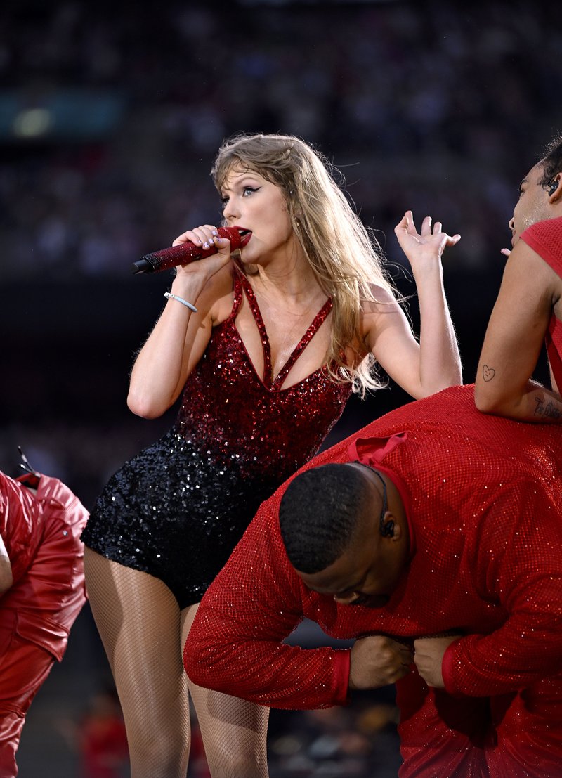 Taylor Swift — August 15 - London, England — photo 20