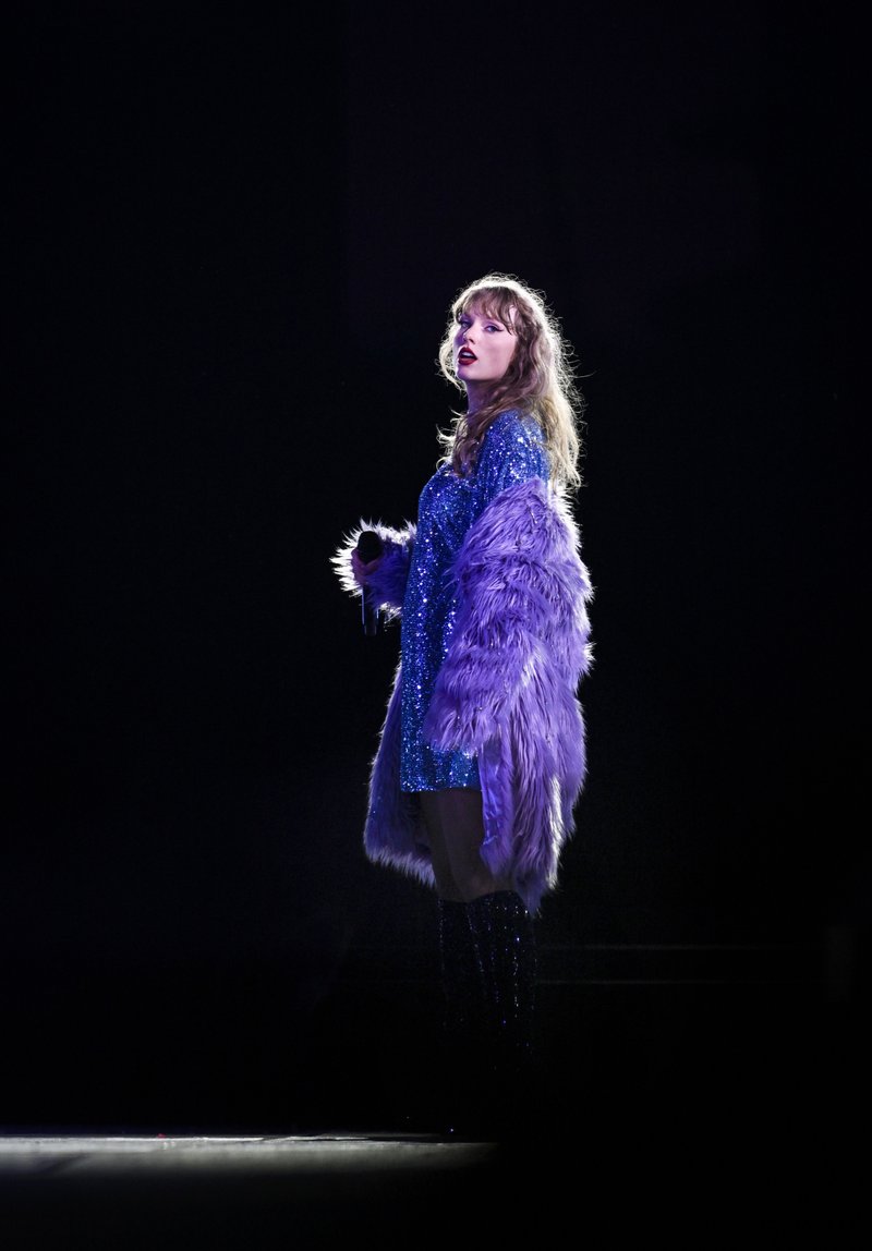 Taylor Swift — August 15 - London, England — photo 43