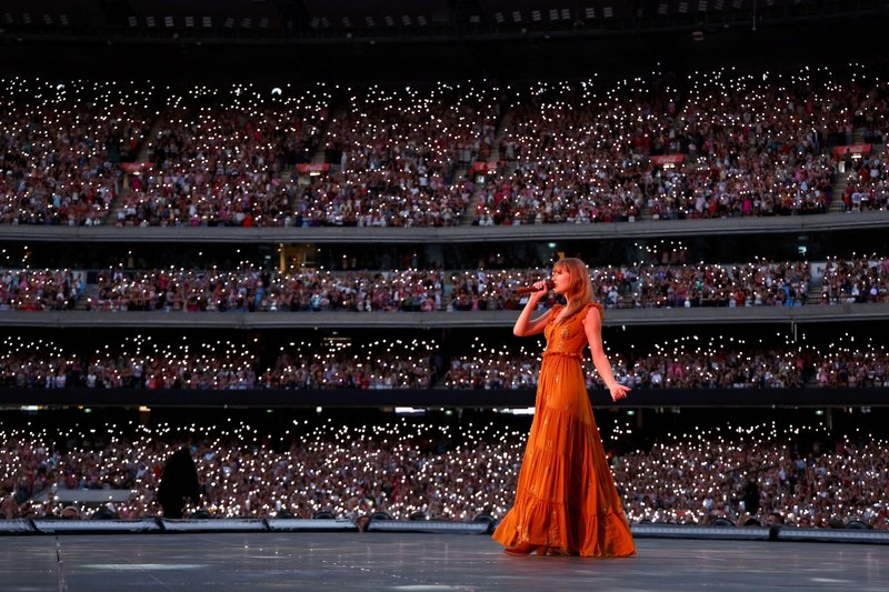 Taylor Swift — February 16 - Melbourne, Australia — photo 40