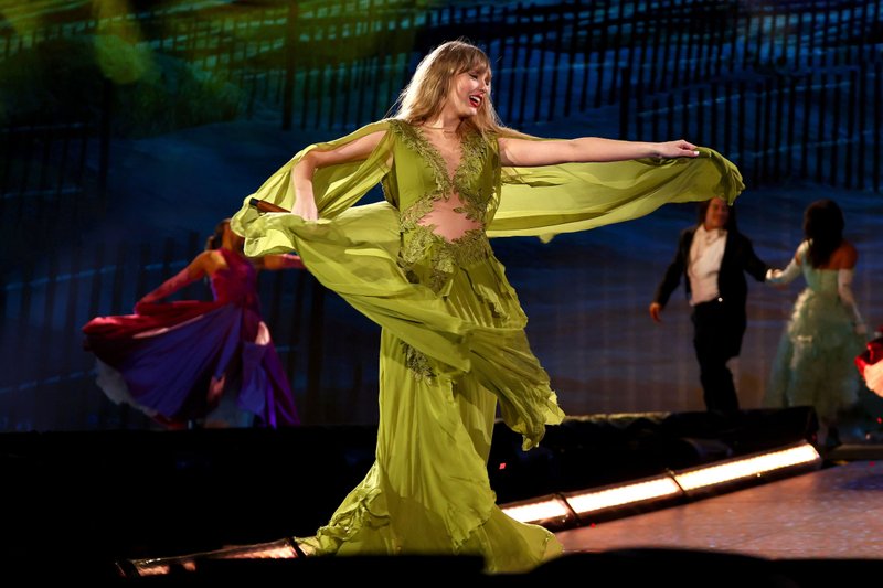 Taylor Swift — February 16 - Melbourne, Australia — photo 53